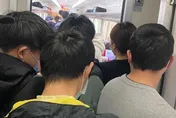 台鐵坐票變站票！連假自強號擠不進妹子氣炸　台鐵回應了