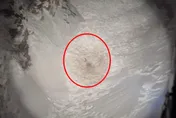 滑雪客雪堆中活埋6小時　僅剩一隻手臂伸出狂揮舞...最終成功獲救