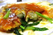 鬧蛋荒！夜市老店勝利號宣布「蚵仔煎不加蛋」　饕客哀號：少了靈魂