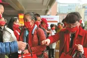 員工猝死每月仍照發薪水給遺孀　佛心女老闆：會供到孩子大學畢業