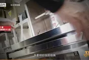 影/「貼標繼續用」！陸知名手搖飲店用過期食材　網友嘆：營銷白做了