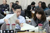 昔時力戰友林昶佐不選　洪慈庸重返立院？她回應了！
