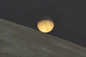 百年難得一見！今晚肉眼可見「月掩金星」　錯過再等40年