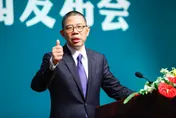 賣水這麼賺！胡潤富豪榜發佈　「農夫山泉」董座蟬聯大陸首富