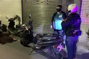慣竊男見路邊機車鑰匙沒拔起盜心　下秒沒戴安全帽立刻被逮