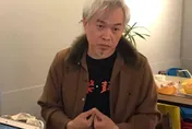 康康「差點中風坐輪椅」！通告滿檔積勞成疾 　證實已分配財產
