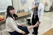 高嘉瑜哭慘了！赴美機場出意外　醫：「韌帶撕裂傷」恐開刀