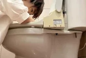 美女主持人「上吐下瀉」急送醫！逾40hr滴水未沾：病毒很兇猛