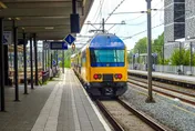 荷蘭載運50人火車撞貨運列車出軌　傳多人重傷
