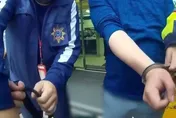 影/詐團想騙先過阿sir這關！汐止警追回199萬贓款　中山警「臨櫃正面對決」攔下500萬