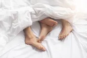 媳婦剛入門就被下馬威！婆婆喊「別吸光男人精氣神」：恩愛要節制