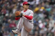 影/不想再被抓違規！大谷翔平對付投球計時器　新姿勢曝光