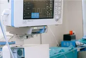 中年男「腦動脈瘤」出血！CPR無效放棄急救　醫留下來「救家屬」