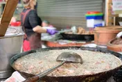 Hold不住豬價！嘉義知名排骨酥店苦撐　老闆無奈喊外帶每斤漲20元