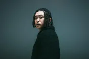 家中藏不明粉末被逮！「知名樂團」成員涉販毒　粉絲憂神曲恐下架