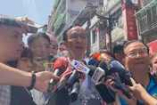 影/郭台銘已經回國民黨了？ 朱立倫：泛藍、非綠朋友要努力團結