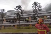快訊/燒起來了！台大實驗室驚傳火警　警消全力搶救