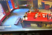 影/神蹟？高雄振天宮出現「巨大鞋印」　顯靈過程影像曝光