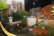 影/大雨釀「土石流」！竹北大眉里社區深夜緊急撤離住戶　市長協助安置旅館