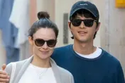 宋仲基攜孕妻羅馬街頭放閃！無修圖照瘋傳　1舉動超寵妻