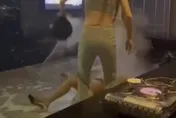 影/比男人還狠！兩女KTV互毆　突抄起滾燙火鍋直接淋頭　白衣正妹當場毀容
