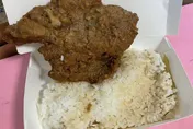 花80元買排骨飯「看到了寂寞」！氣炸留負評被老闆洗臉　她認真檢討自己