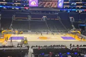影/療癒片！NBA湖人主場好忙　洛杉磯3隊同進季後賽「5天變裝5次」