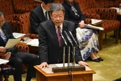 影/談首相遇襲事件他竟扯「美味鰻魚丼」　日公安首長失言惹爭議