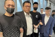 快訊/畫面曝光！新北槍擊案影武者馬國落網　弘仁會「鯨魚」解送回台