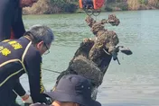 台南88槍擊案！曾文溪撈出「長滿藤壺」作案機車　就差衝鋒槍