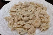 體恤農民！北斗鎮農會收購「菜王」高麗菜　包水餃1顆不到3元