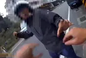 影/三峽男路旁拆解贓車！民眾機靈報案　警盤查竟被出拳狂毆