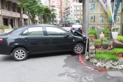警專考生途中出車禍　超暖心！2學長直接載去考場