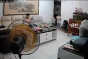 心好痛！襁褓男嬰遭刺青爸連甩巴掌　姊弟客廳嚇到不敢動