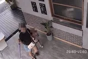 影/台南3歲女童最後身影曝！牽著媽媽「小跳躍」前進　過馬路竟天人永隔