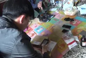 影/父子檔聯手撈金！中市警破門查獲家庭製毒廠