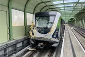 快訊/中捷遭施工鐵架驚悚貫穿車廂　市政府到九張犁緊急停駛