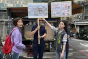 影/永和警找來2「最美里長」拍片　宣導「路口不停讓行人大執法」