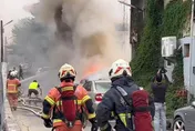 快訊/彰化花壇工廠大火！火勢延燒門外車輛　警消搶救中