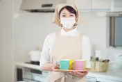 62萬月薪徵保母！要求「跪地」幫穿鞋洗腳按摩　網友：在徵丫鬟？