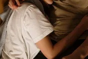 貌合神離！他嫖妓、她出軌小王　「夫妻互告」法官判：兩個互賠