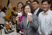 他看蔡英文執政7年：學術詐騙、金融詐騙「詐騙成最興盛產業」