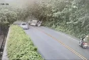 影/彰化警南投山路變身路版浩克　連續追撞害前車「翻肚」還下車狂嗆