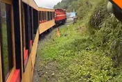 影/阿里山林鐵新車「福森號」試運轉今出軌　陳建仁昨天才剛試乘