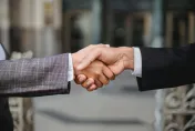 6月好運到！「4星座」職場貴人運爆棚　有望升職、加薪