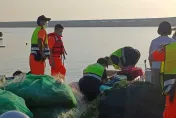新北夫妻出海捕魚失蹤！船遭大浪打翻…漂流12小時獲救