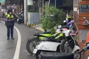 該去收驚了！停門口「1個月被撞4次」　車主崩潰：機車不是買來給各位撞的