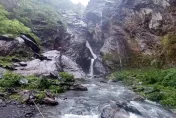 快訊/回家了！「飛龍瀑布」最後罹難者卡瀑布下60m　今成功吊掛下山