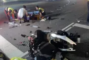 影/自小客疑路口未禮讓釀禍　擊落重機2人噴飛受傷