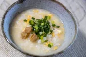 稀飯「1成分」太高！整鍋成毒粥　全家15人送醫不治